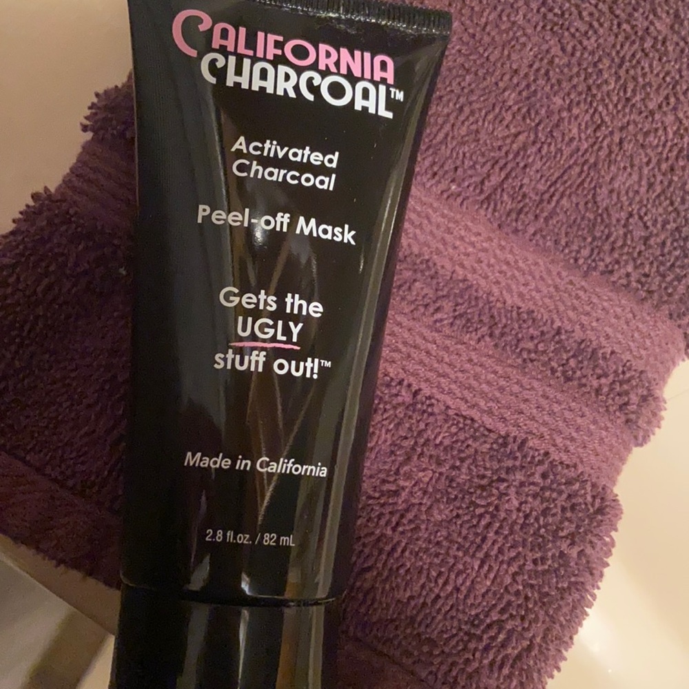 California charcoal peel-off mask